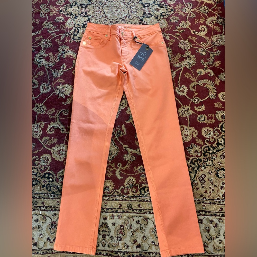 NWT DL1961 Angel Mid-Rise Skinny Ankle. Color Peach. Size 27